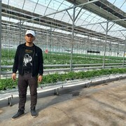  ,  Jasur, 25