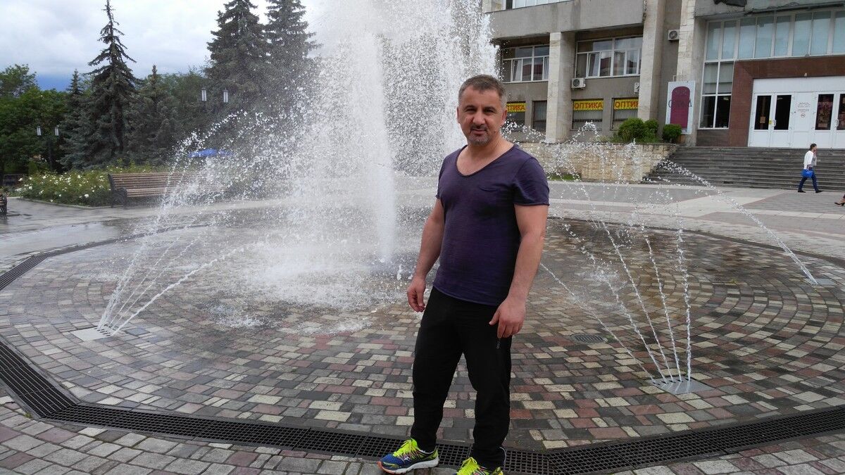  7757728  Pol, 54 ,    