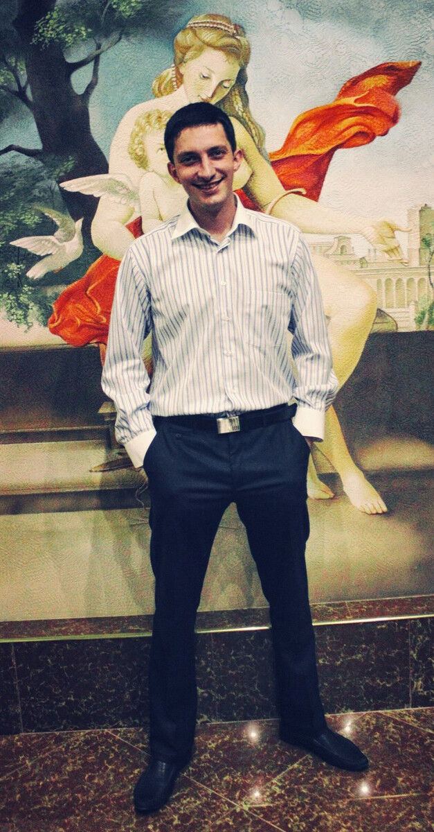  10842478  Arty, 40 ,    