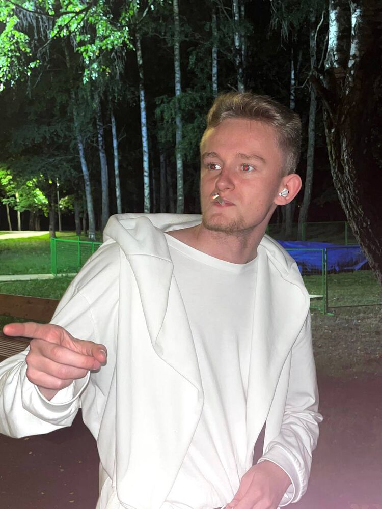  33232478  Okzrj  , 20 ,    