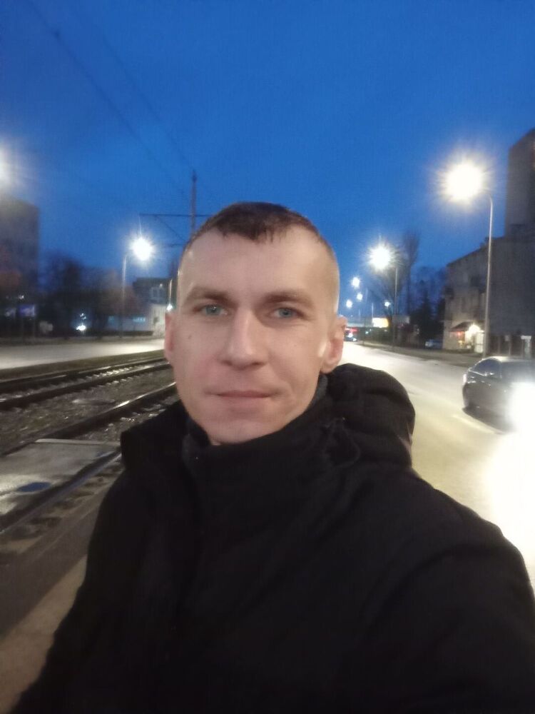  41217718  Ivan, 36 ,    Warszawa