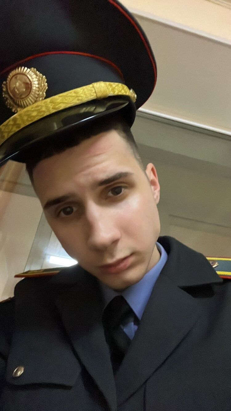  ,   Egor, 20 ,     , c , 