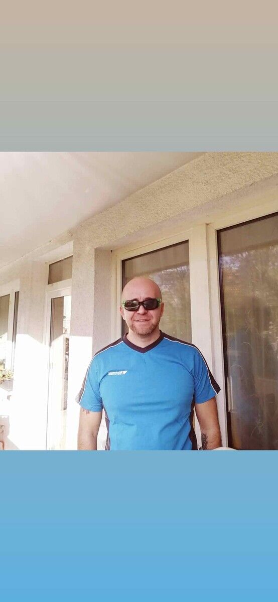  ,   Alex, 41 ,   ,   , c 