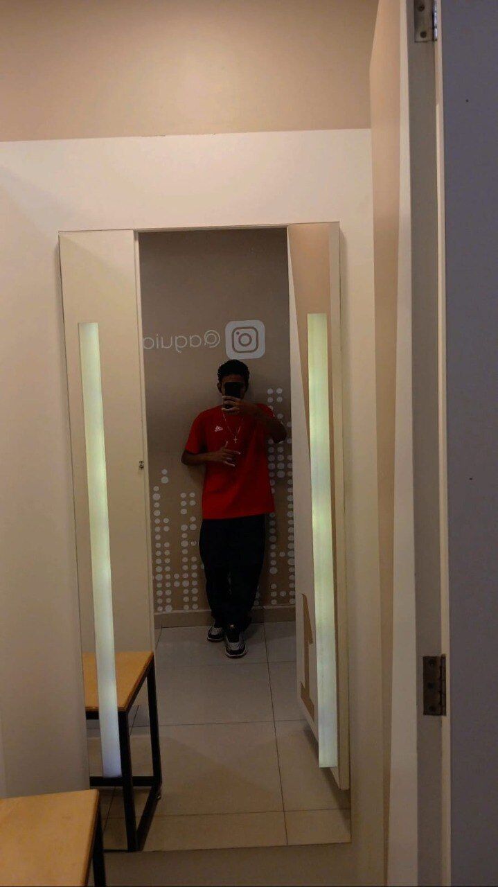  -,    , 18 ,   ,   