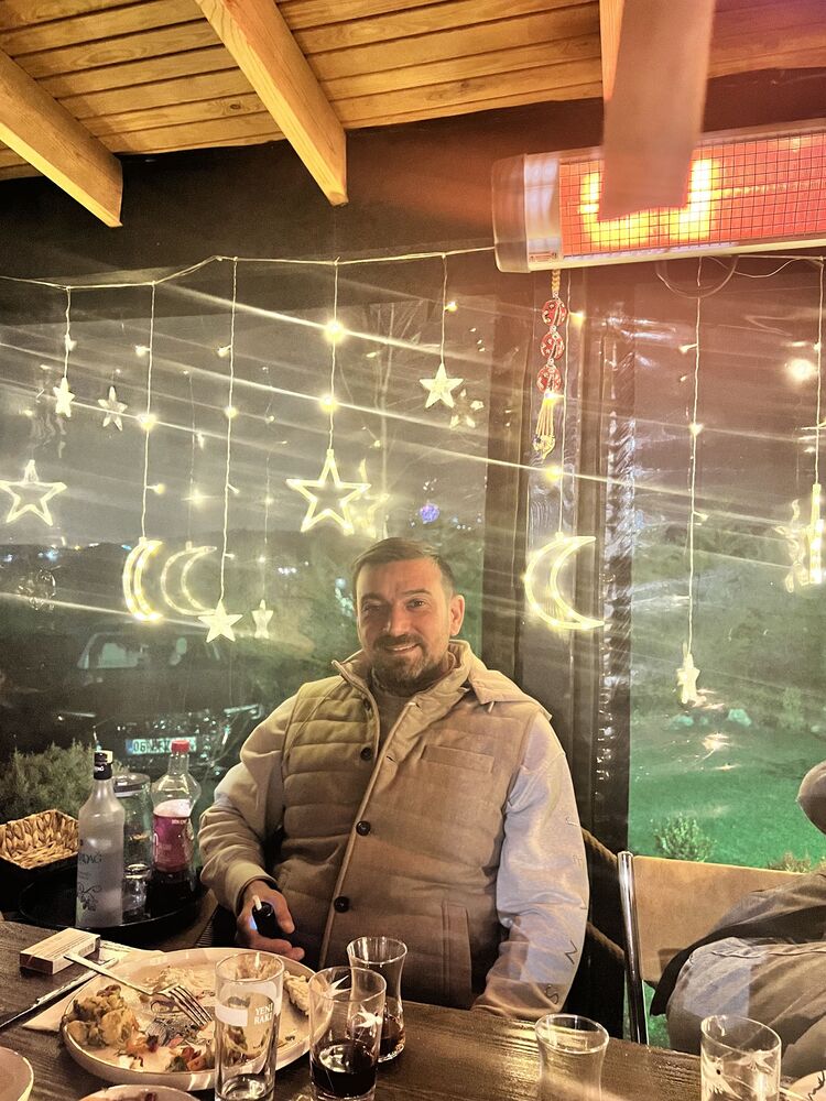  41918728  Kerem, 39 ,    Tuzla