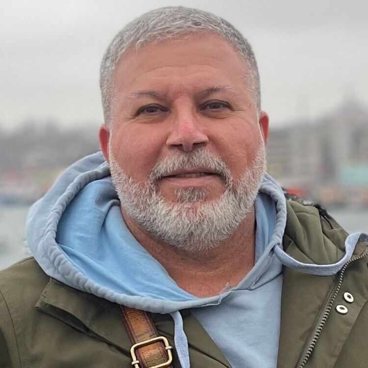  24900118  Aleksej, 64 ,     