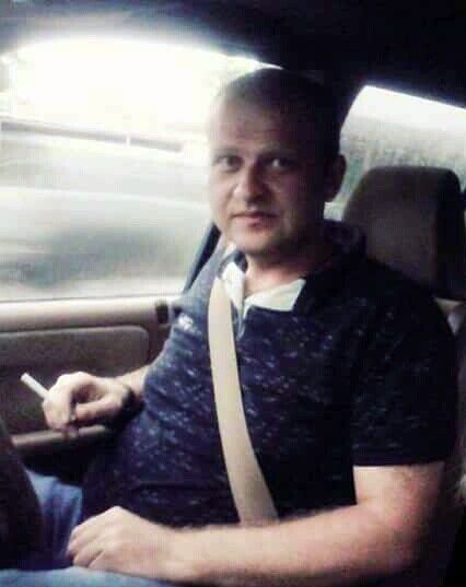 10516648  Badri, 38 ,    