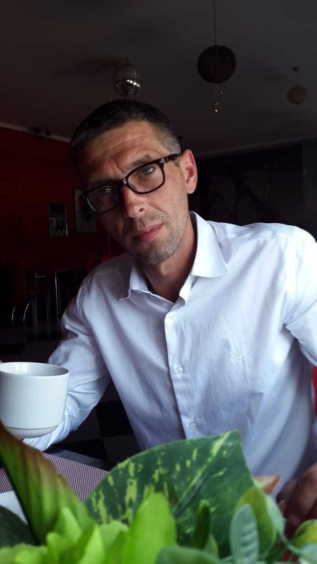  16328108  Dima, 47 ,    