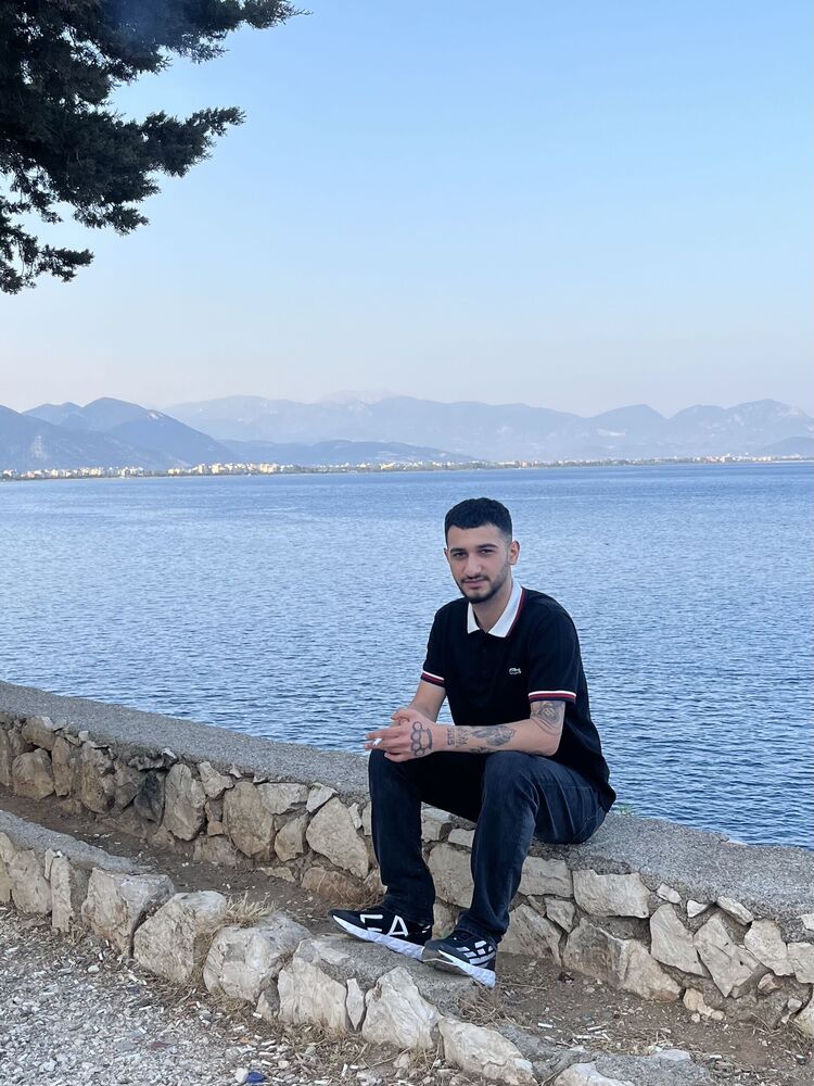  ,   Taha, 20 ,   ,   