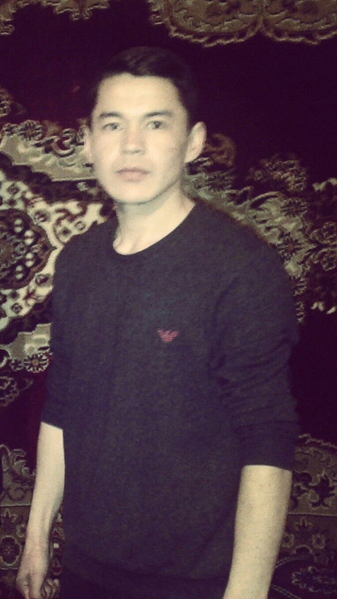  ,   Erlan, 34 ,     , c 