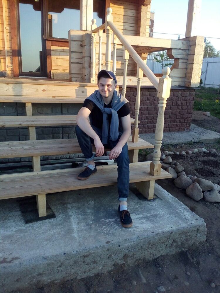  21177218  Artem, 31 ,    
