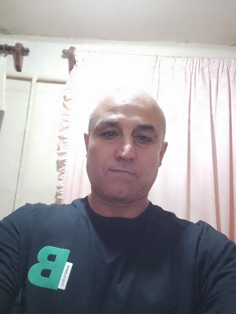  39516808  Erkin, 52 ,    