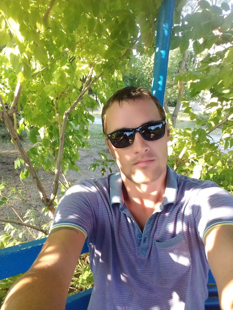  ,   Pasha, 40 ,  