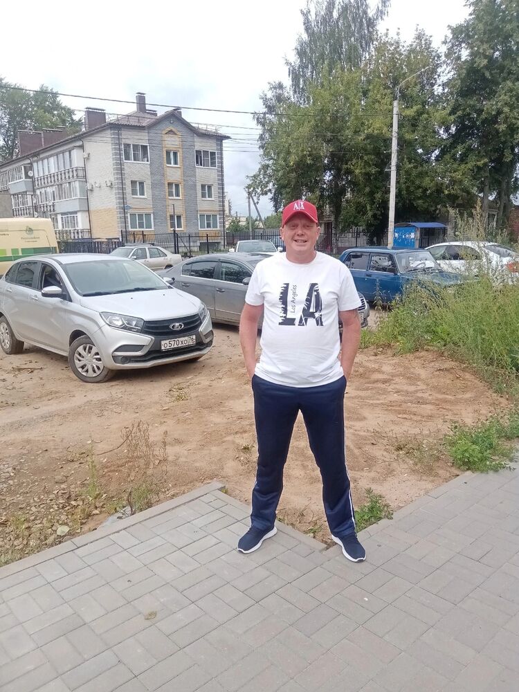  ,   Ivan, 40 ,   ,   , c 