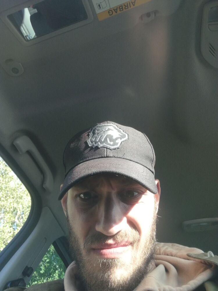  37998958  , 33 ,    