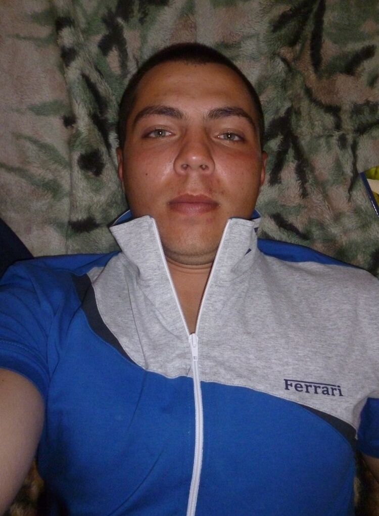  18271248  Mi   , 33 ,    