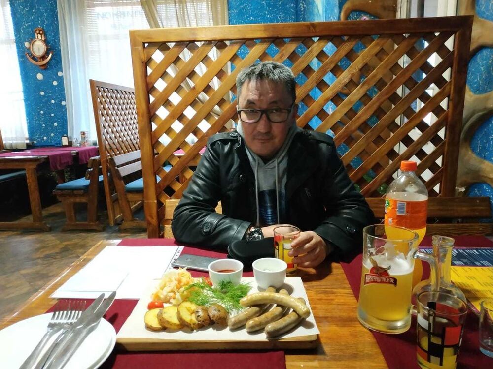 16660238  Erulan, 47 ,    