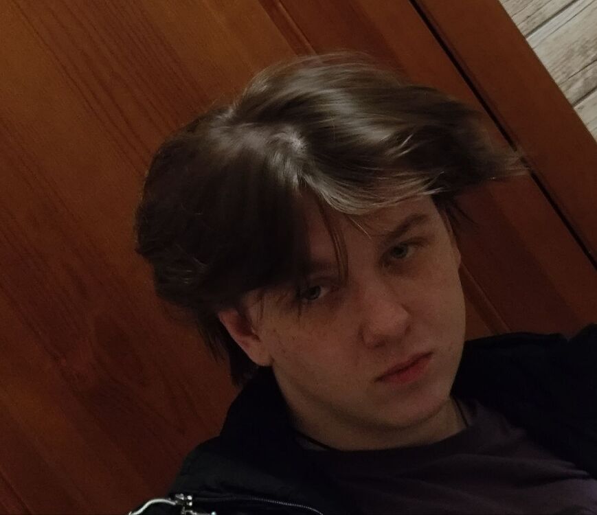  54666818  Anton, 20 ,    