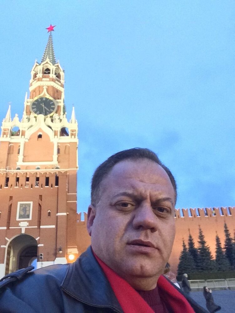  ,   Gagik, 48 ,   ,   , c 
