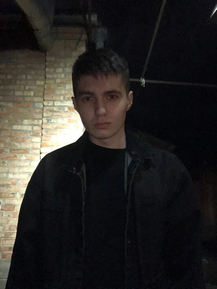  47731388  , 22 ,    