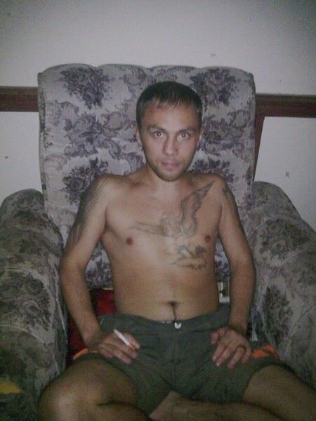  5185278  Dmitri, 45 ,    -