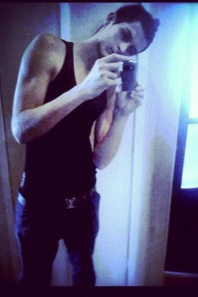  4864208  Max Factor, 32 ,    