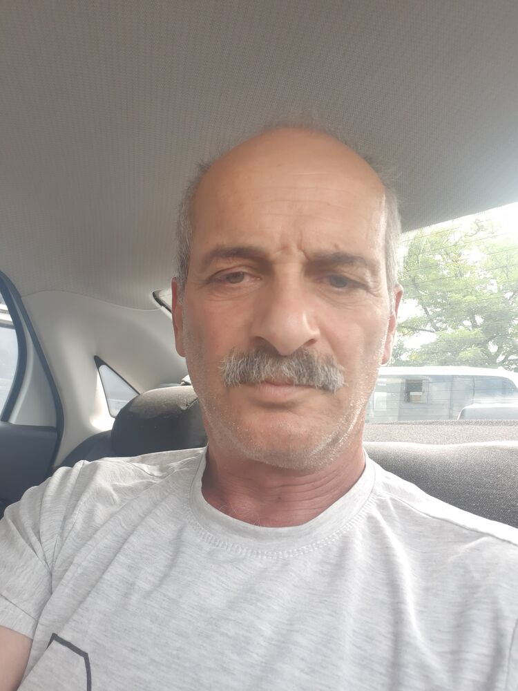  44941178  Man, 56 ,    