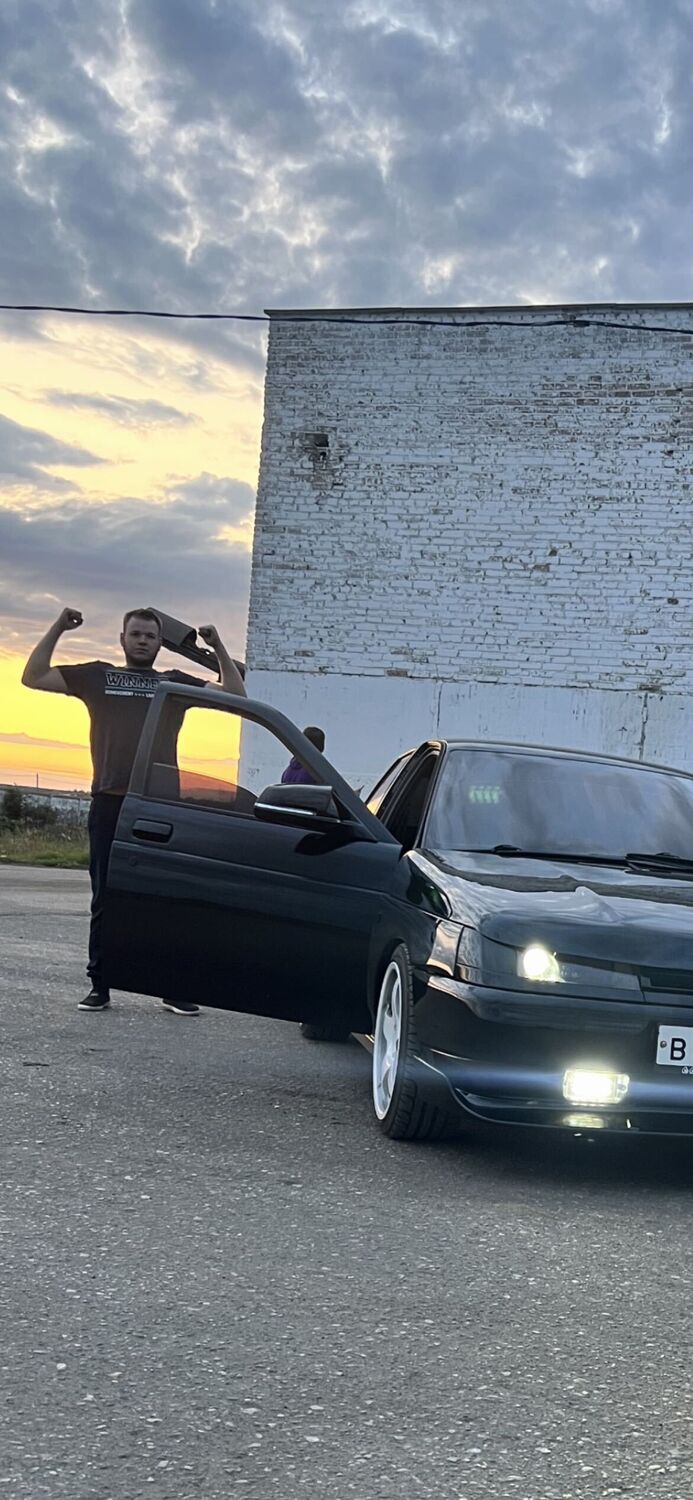  34798318  , 28 ,    