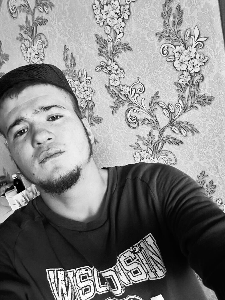  49589278  , 22 ,    