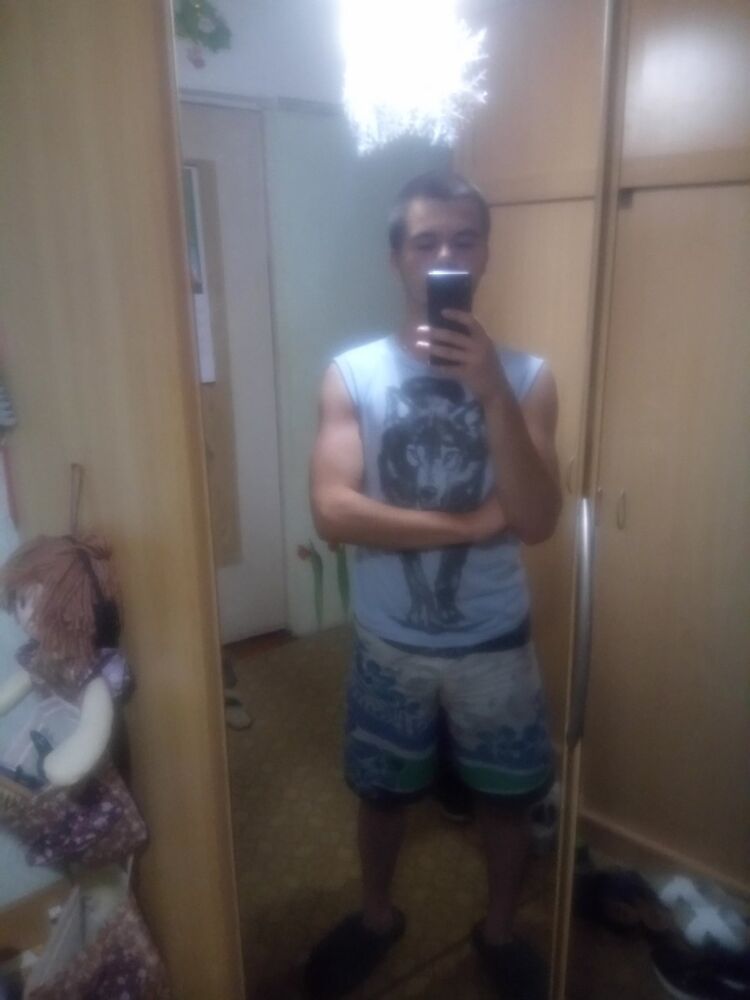  10619328  Floki, 27 ,    -