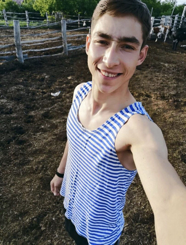  28568978  , 27 ,    