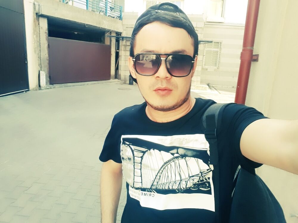  ,   Farrux, 31 ,   ,   , c 