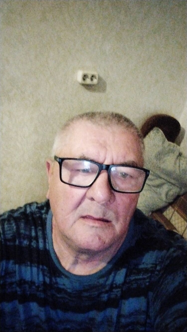  37004038  , 70 ,    --