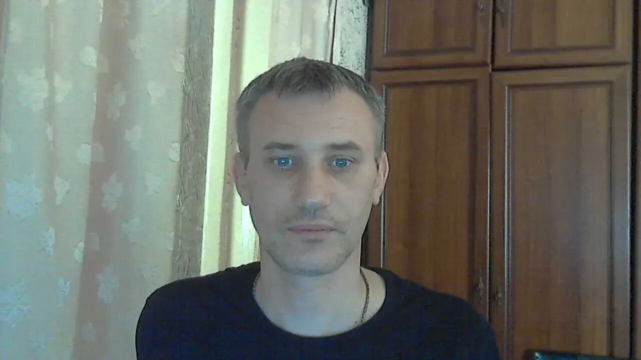  43891228  , 42 ,    