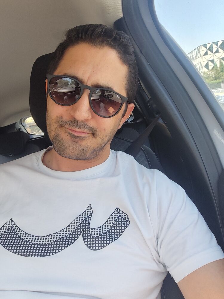  53225318  Mehmet, 37 ,    