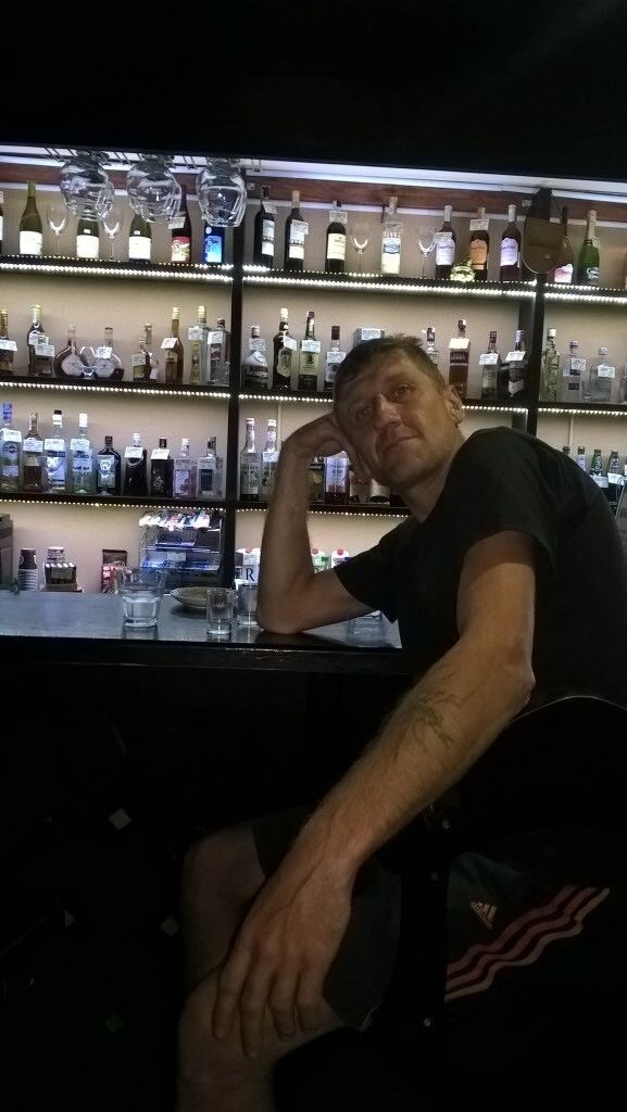  14256078  Alexandr, 46 ,    
