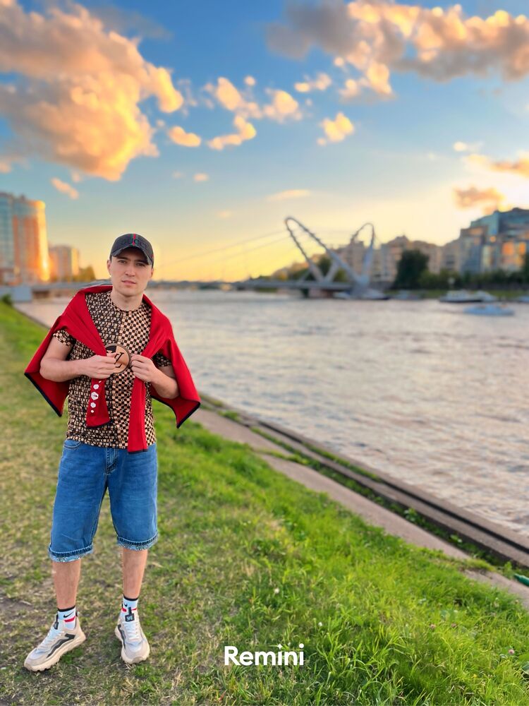  44362638  , 24 ,    -