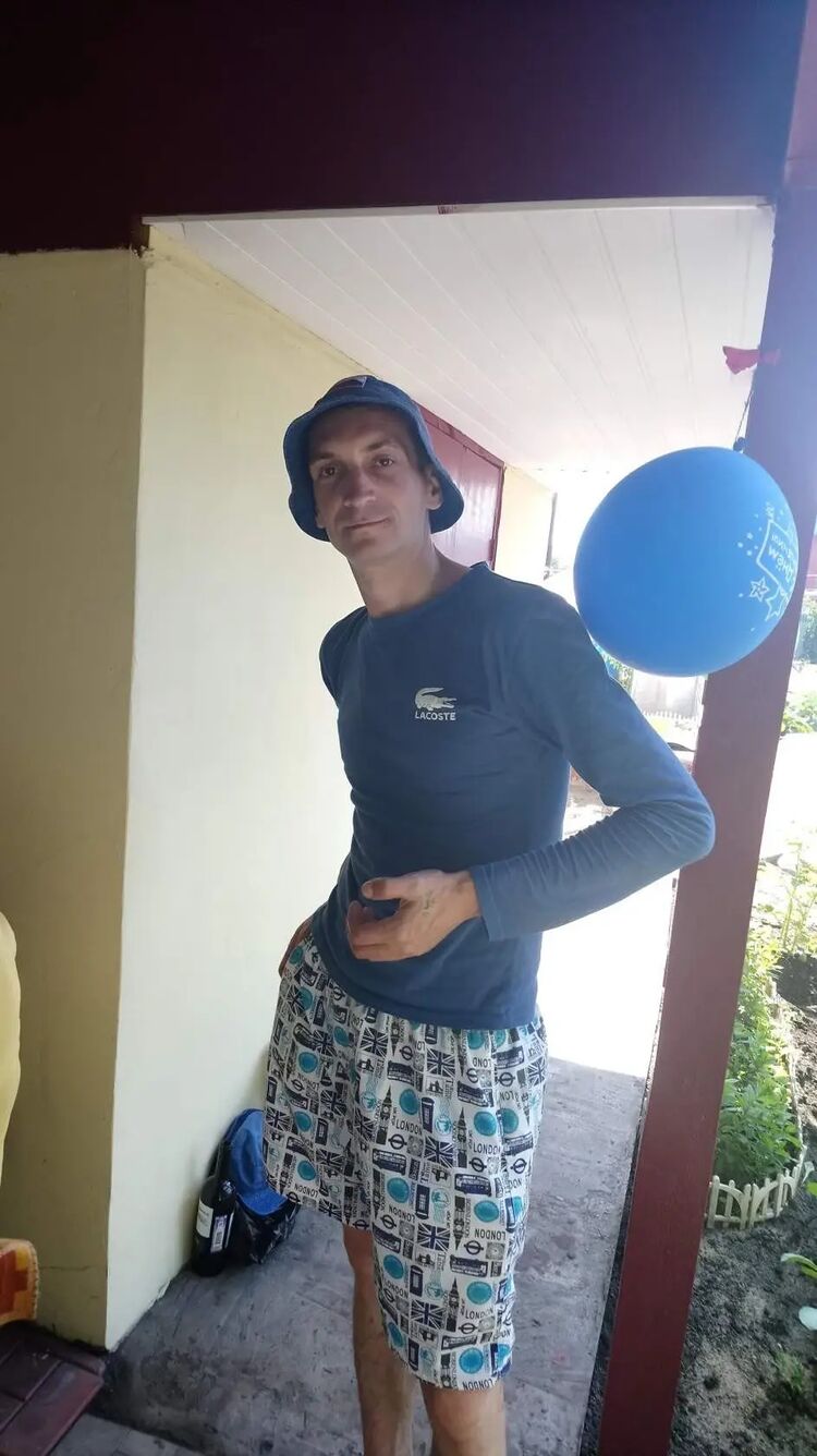  27363838  Sergey, 42 ,    