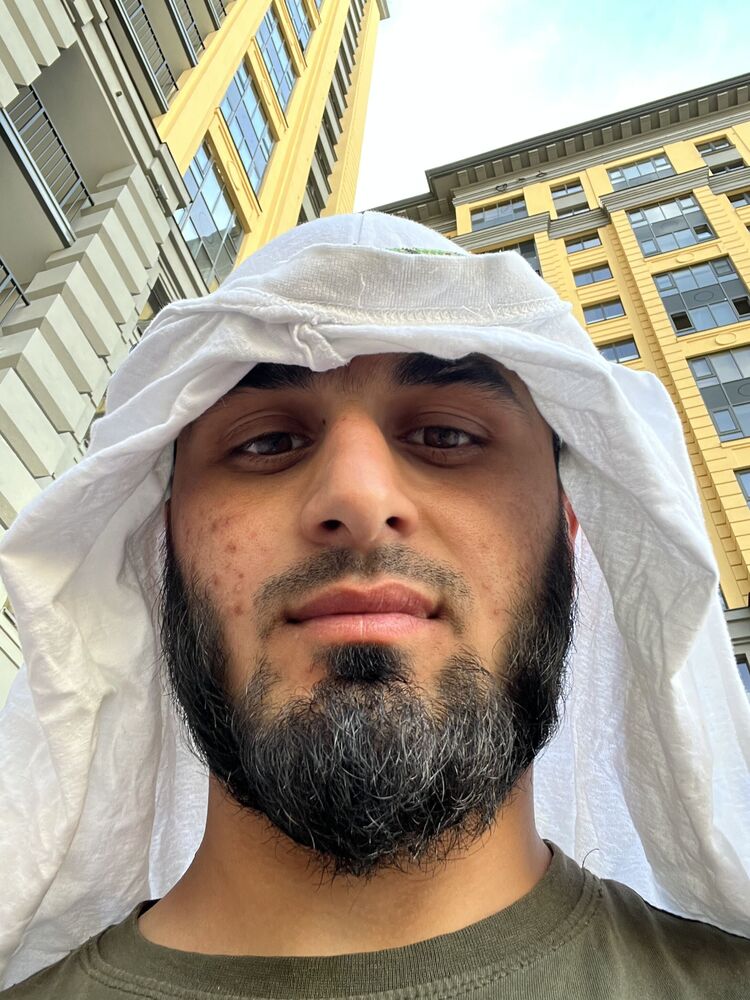  53154688  Malik, 28 ,    -