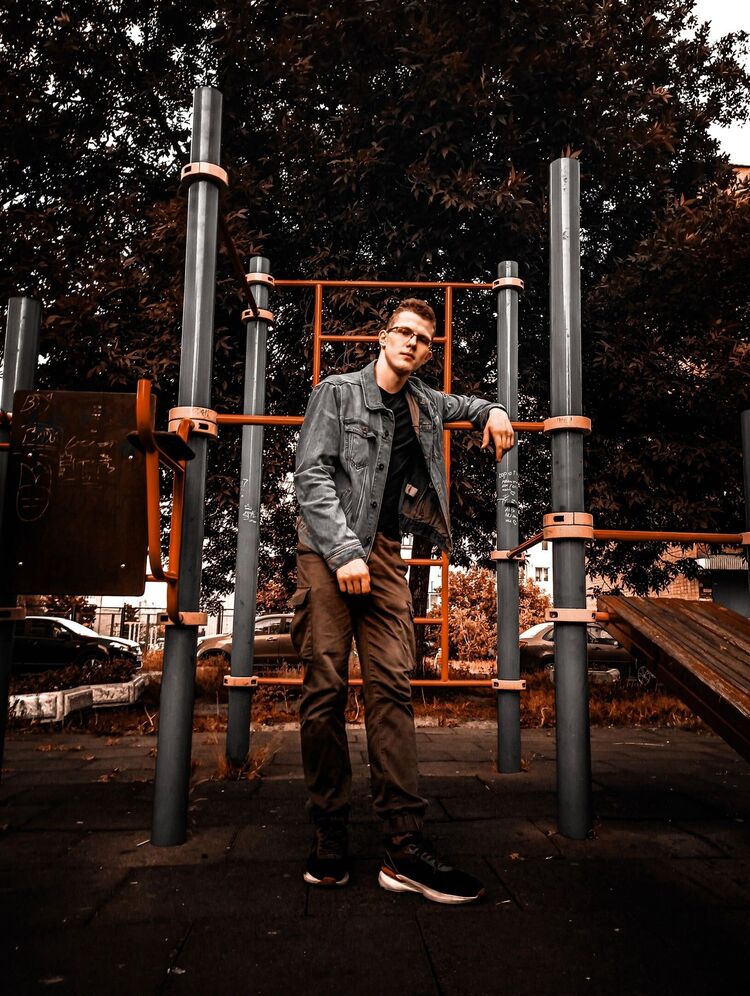 ,   Pavel, 22 ,   ,   