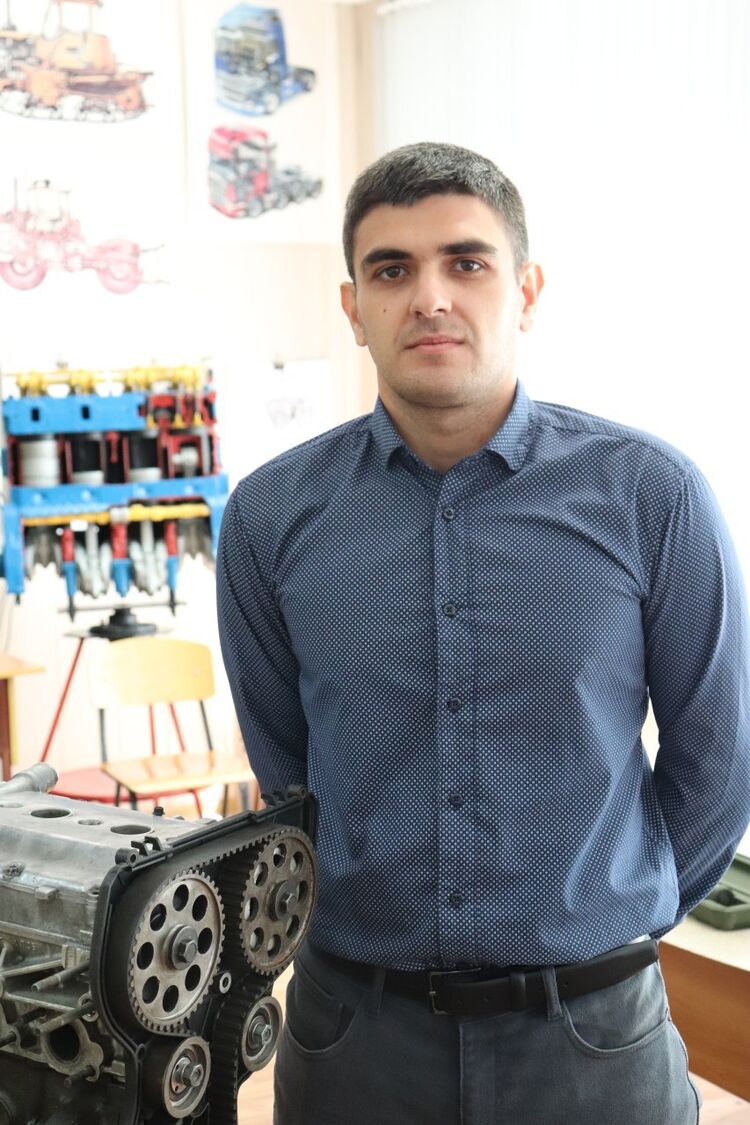  ,   Georgy, 26 ,   ,   