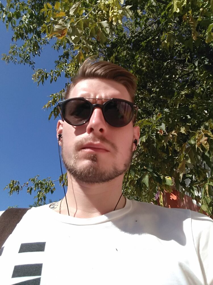  43108398  , 27 ,    