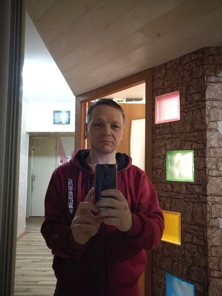  8858818  , 48 ,    