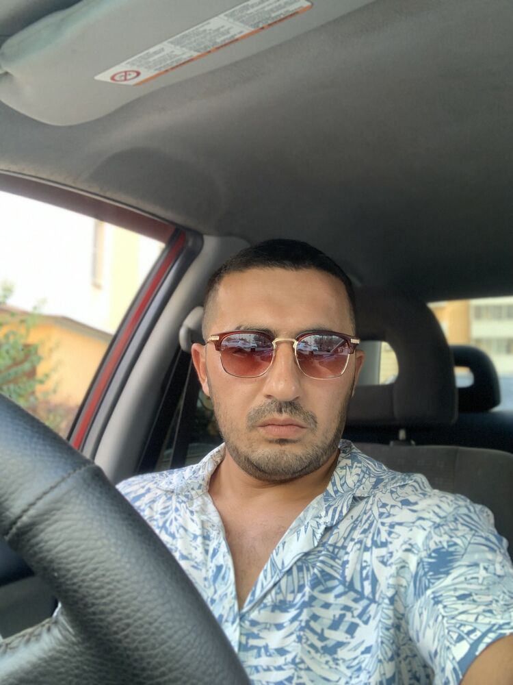  48287818  VAHE, 32 ,    