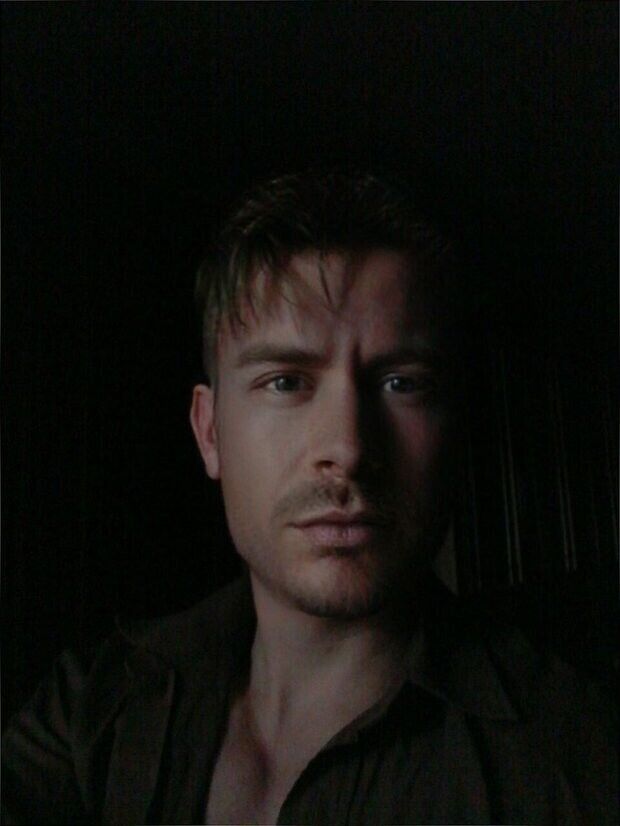  46424858  Alexandr, 31 ,    