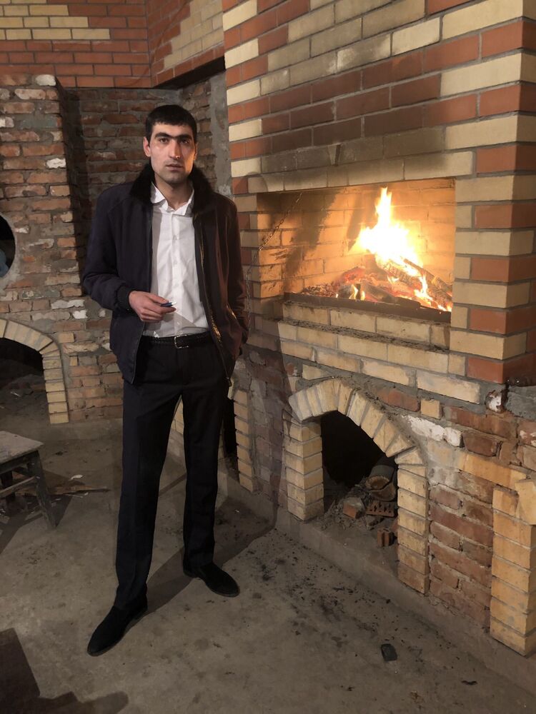  ,   Gevorg, 35 ,   ,   