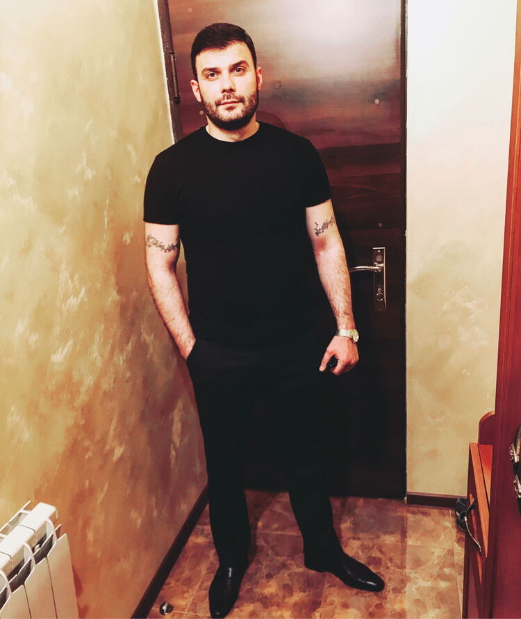  34842098  Leo, 37 ,    