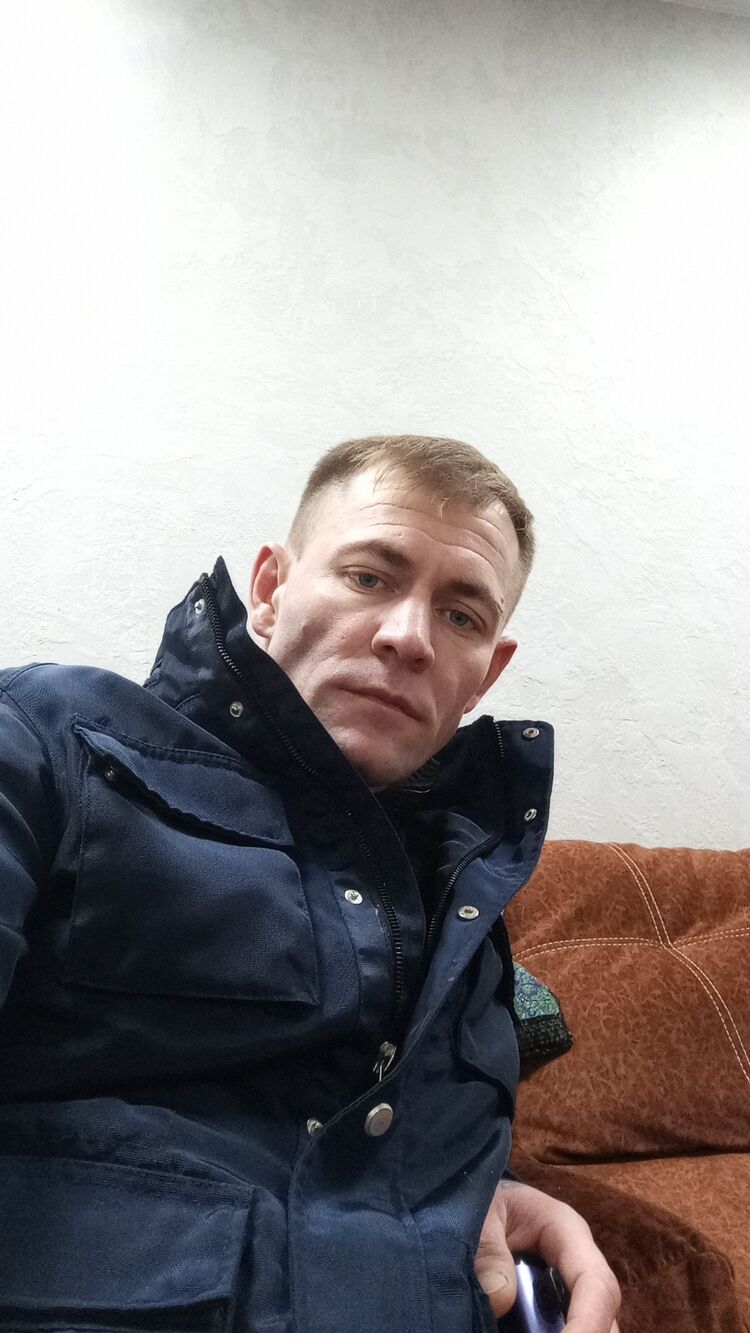  52268338  Alexandr, 37 ,    