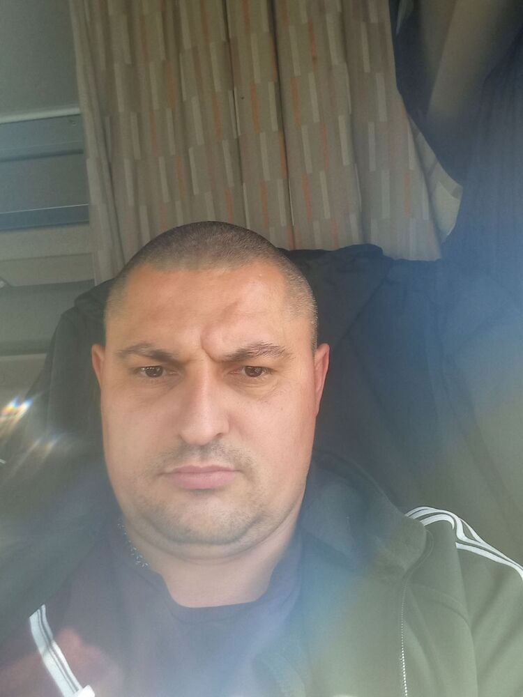  25958158  , 40 ,    