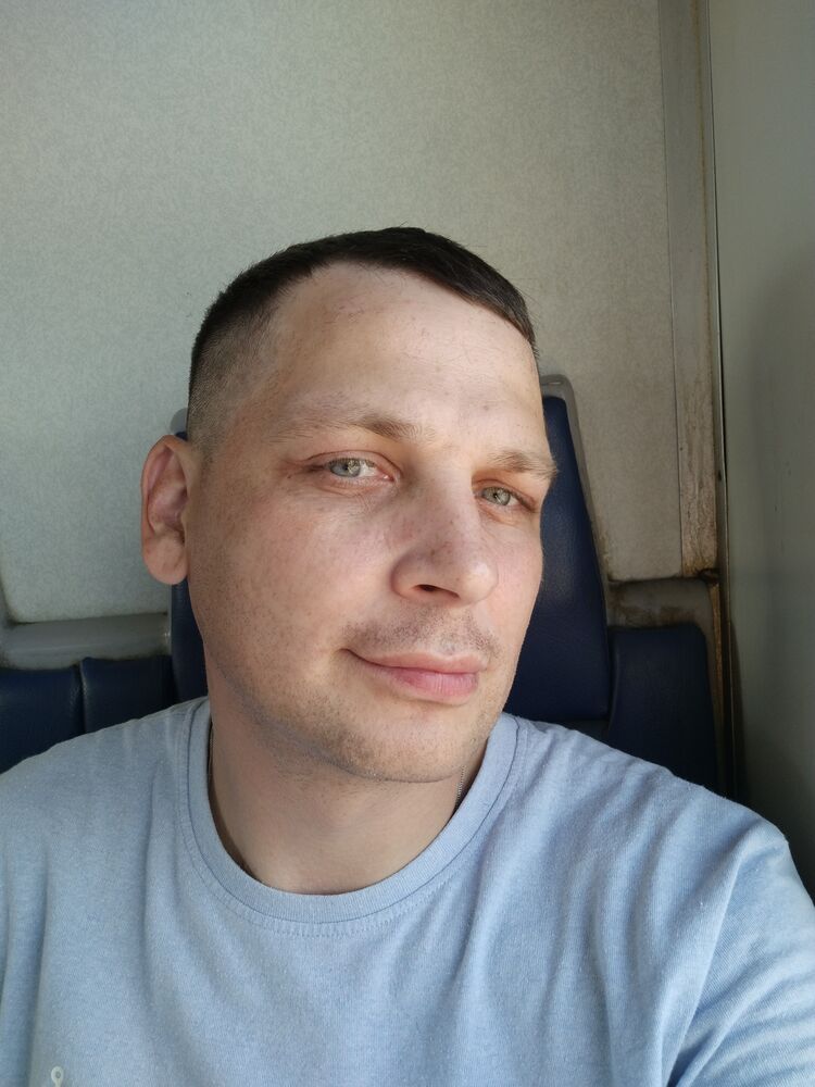  ,   Alexandr, 40 ,   ,   